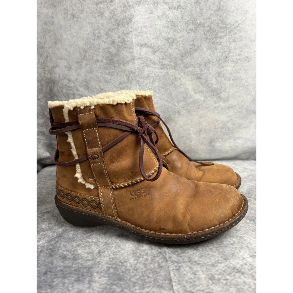 UGG Australia Cove 5136 Nubuck Brown Leather Ankle Boots Booties Size 10‎